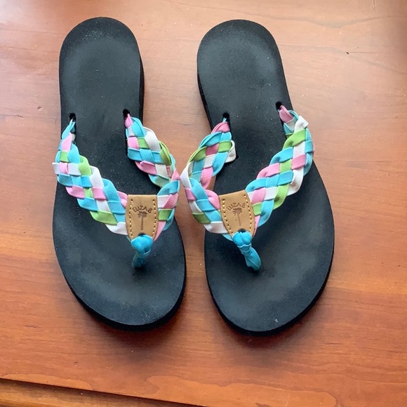 eliza b flip flops near me